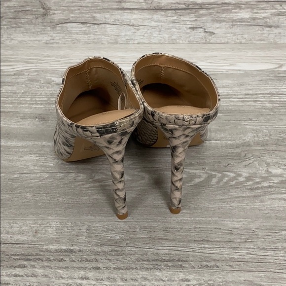 NWT Express Tan|Gold Animal Skin Print Mule - Picture 4 of 7